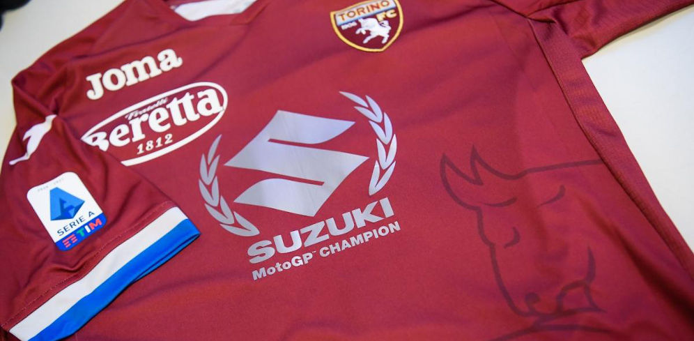 Suzuki Juara MotoGP Tersemat di Jersey Torino FC